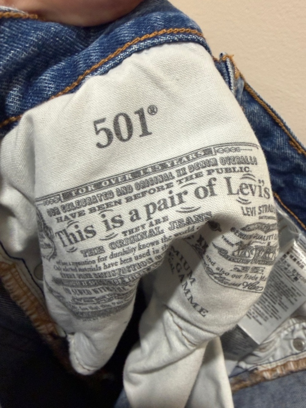 Levi's 501 High-Rise Blue Straight Jeans - Picture 12 of 12